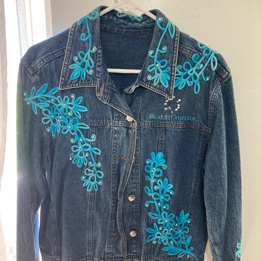 Jean jacket size L